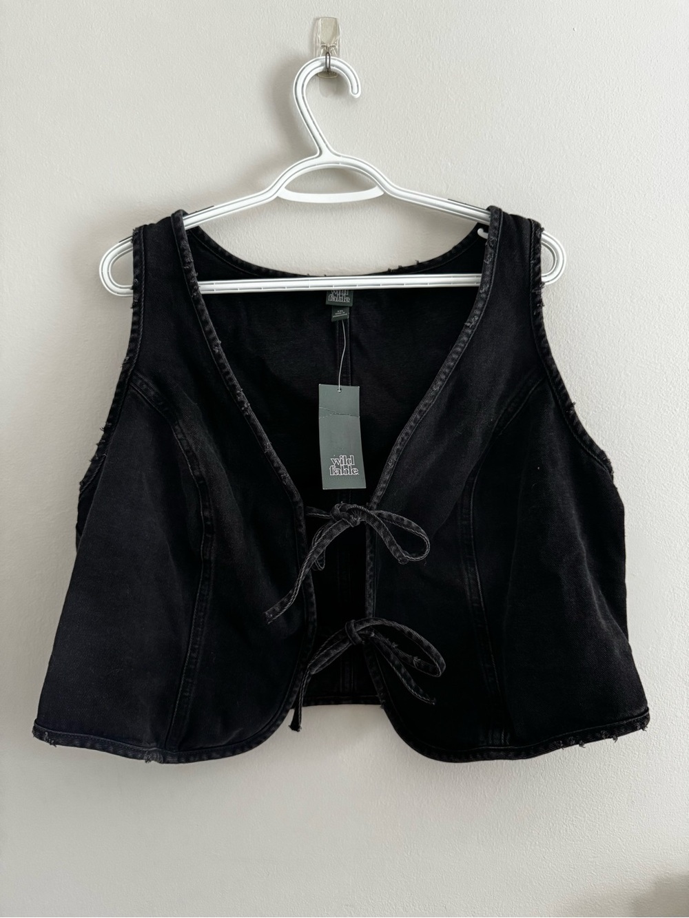Wild Fable NWT Black Denim Jean Distressed Tie-Front Crop Vest